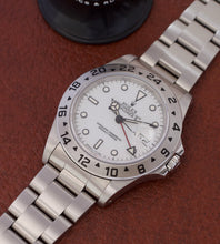 Load image into Gallery viewer, Rolex Explorer II 16570 &#39;Polar&#39; Creme Patina (1991) 
