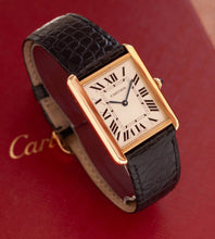 Afbeelding in Gallery-weergave laden, Cartier Tank Solo &#39;Large&#39; 2742 (18K Gold) Box + Papers
