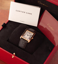 Afbeelding in Gallery-weergave laden, Cartier Tank Solo &#39;Large&#39; 2742 (18K Gold) Box + Papers
