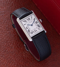 Afbeelding in Gallery-weergave laden, Cartier Tank Must &#39;Large&#39; (WSTA0041) 2023
