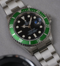 Load image into Gallery viewer, Rolex Submariner 16610LV &#39;Kermit&#39; 2006/2007
